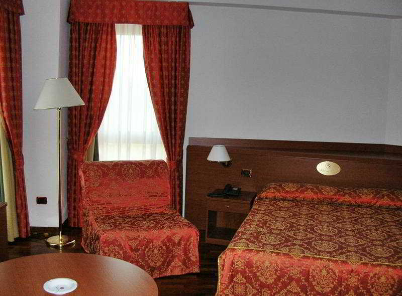 Excel Hotel Roma Ciampino Marino Exteriér fotografie
